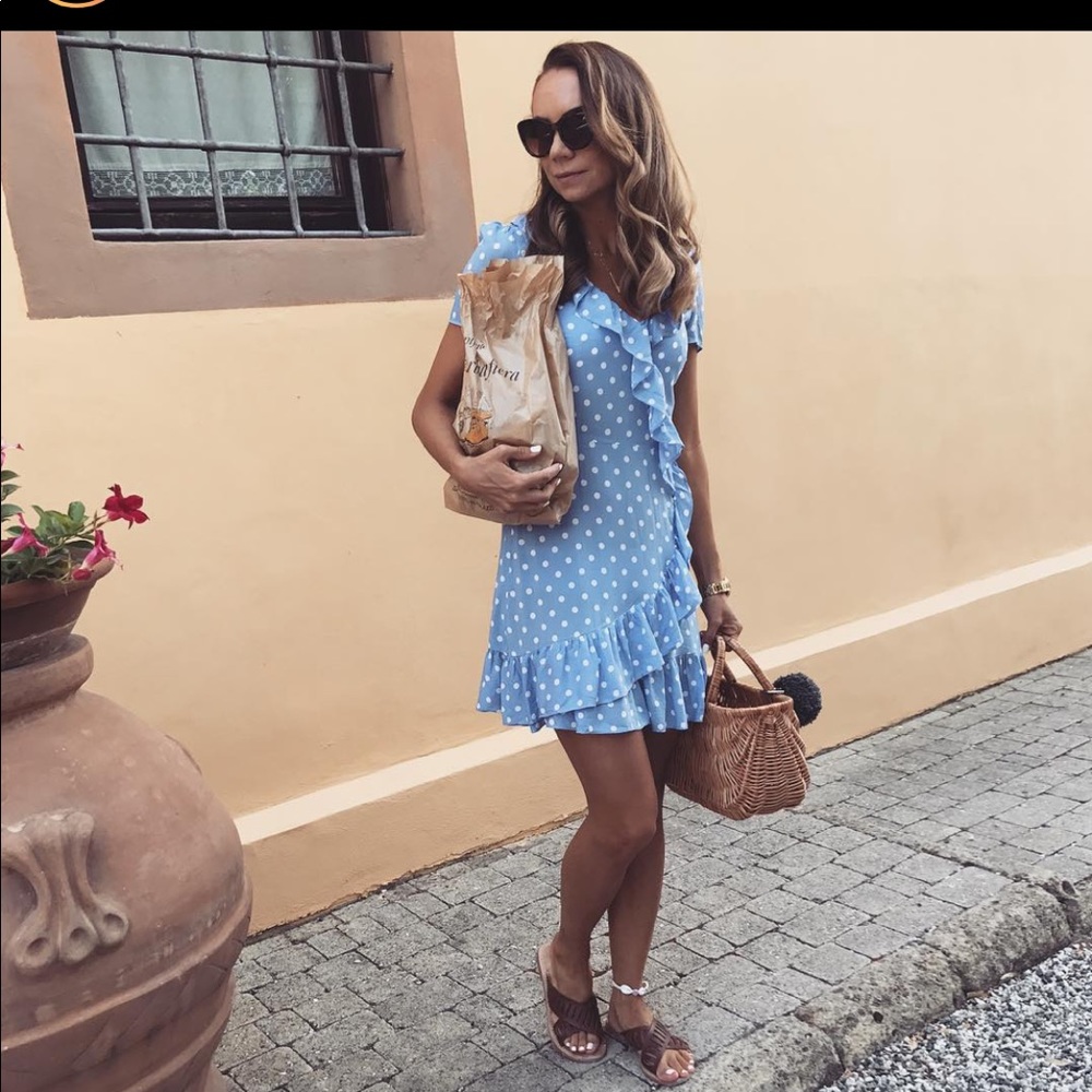 Dress - Picture 3 of 3